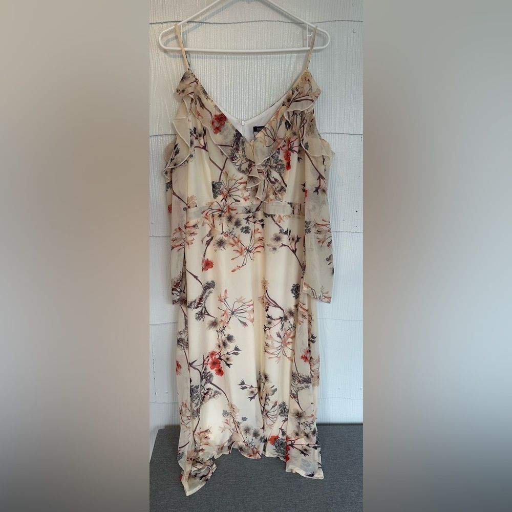Boohoo Floral Boho Women’s Size US 16 Wedding Guest Dress Summer Spring Chiffon